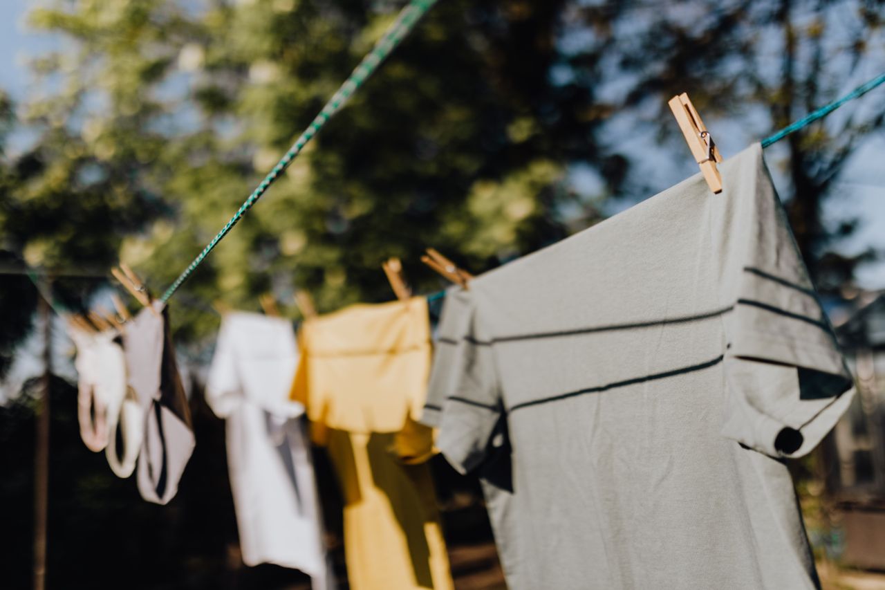 5 Ways to Dry Clothes Fast in Bali During the Rainy Season